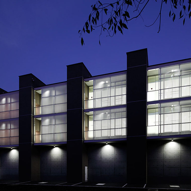 独立行政法人大学入試センター本館研究棟